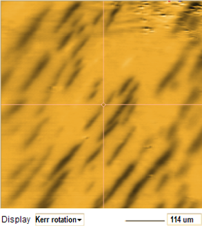 Imagen Kerr de dominios magnéticos de una multicapa FeSi
